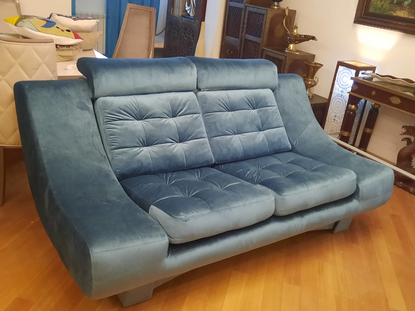 Обивка дивана на дому. Мнёвники